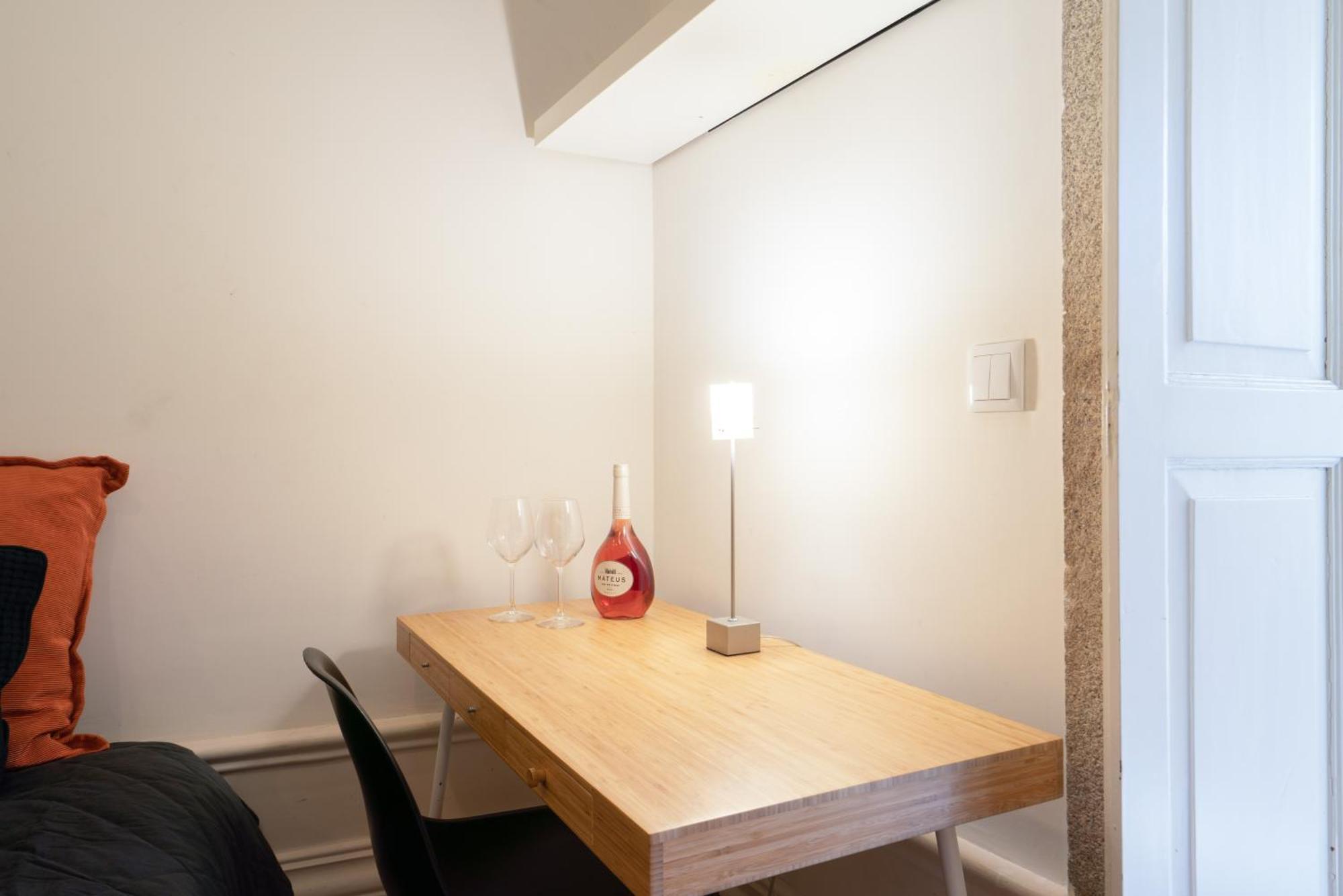 Host Wise - Sweet Bright Flats - City Center Porto Exterior foto